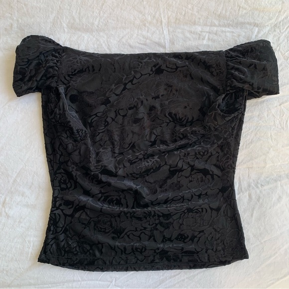 NWT Reformation Cello Knit Off Shoulder Floral Blouse Top Black Rose Velvet - Picture 7 of 8